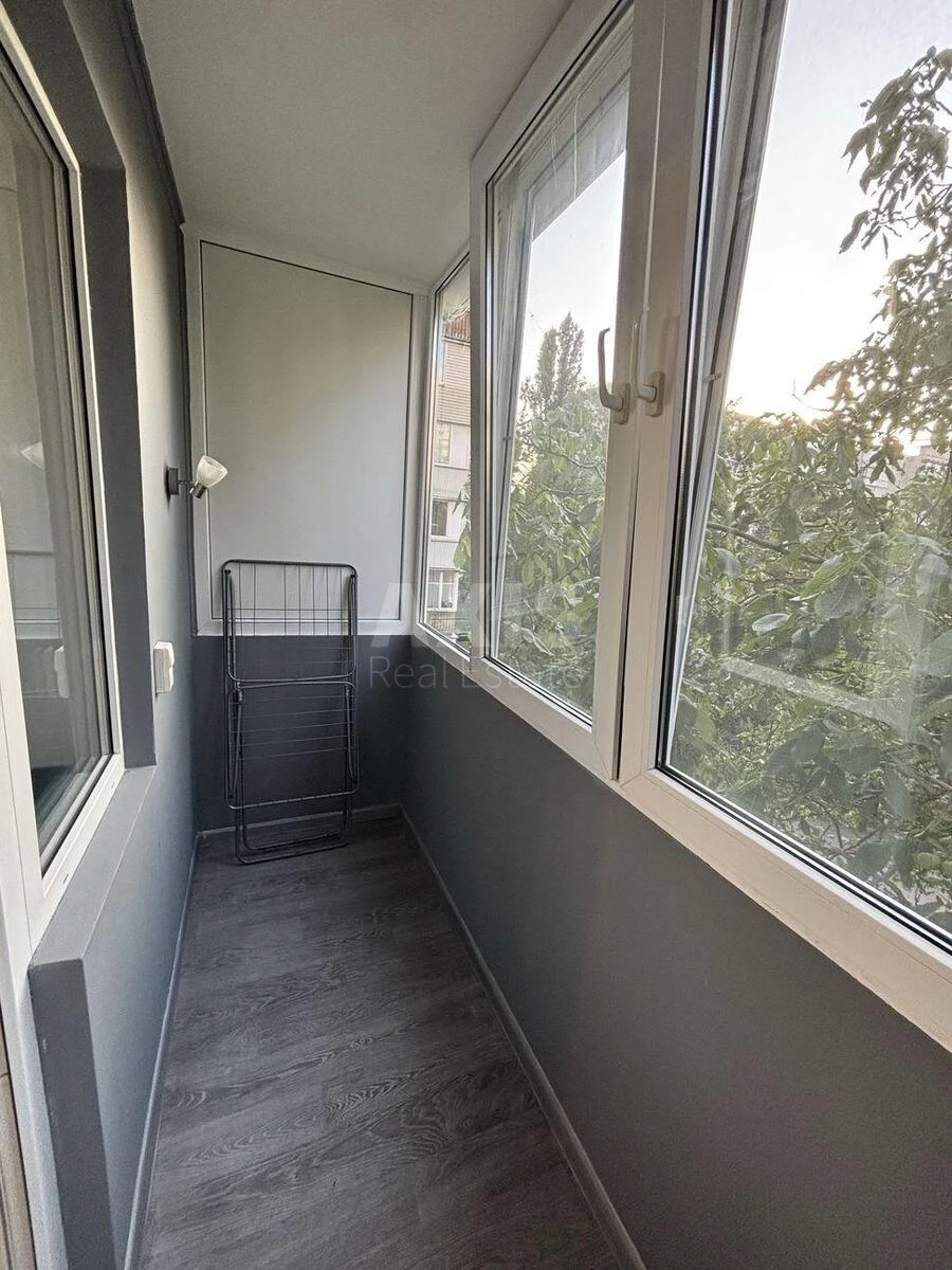 2к квартира пр-т Тычины Павла 11651879