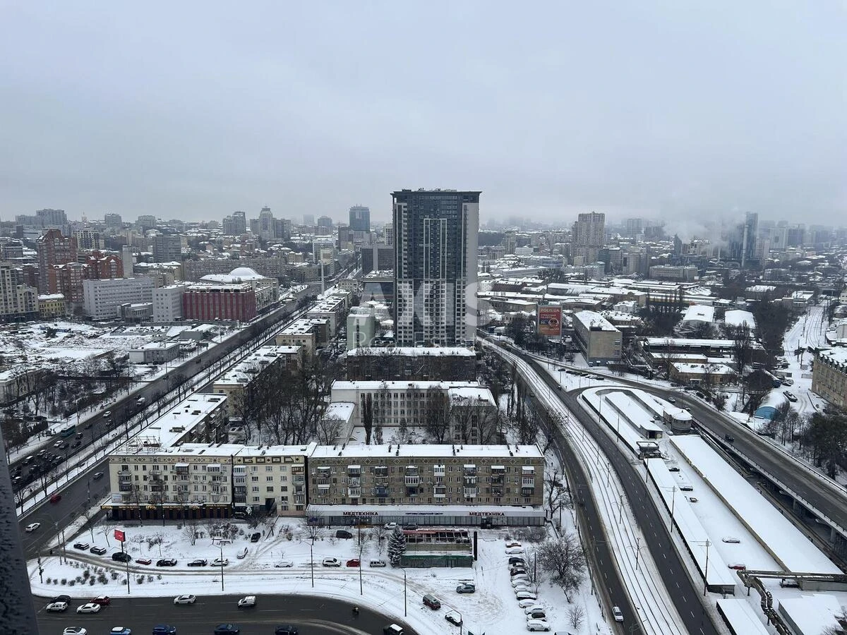 1k apartment pr-t Berestejskij 11B641969