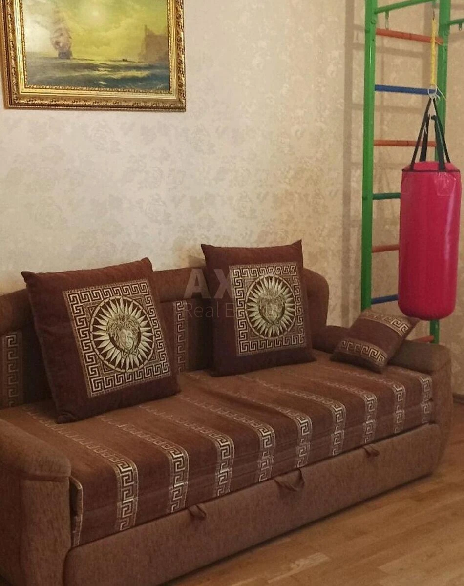 4k apartment nab. Dniprovs'ka 23642761