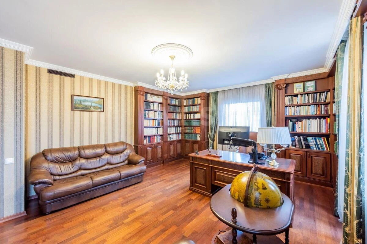 House prov. Malokytai'vs'kyj, 716m2, Kyiv city52525