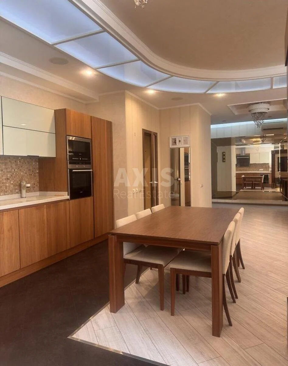 2k apartment vul. Vasylya Tyutyunnyka 37/1