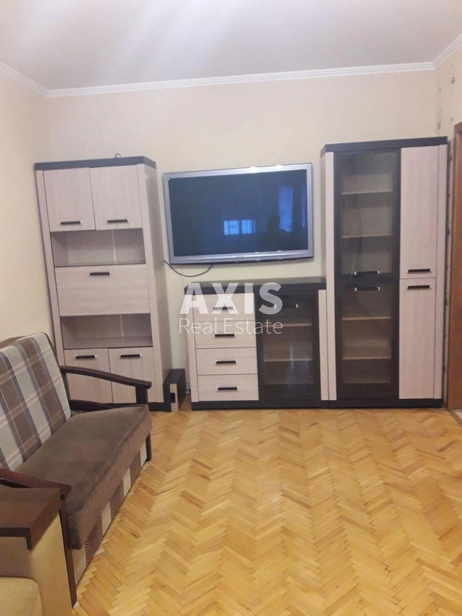 3k apartment vul. Revuc'kogo 4В388900