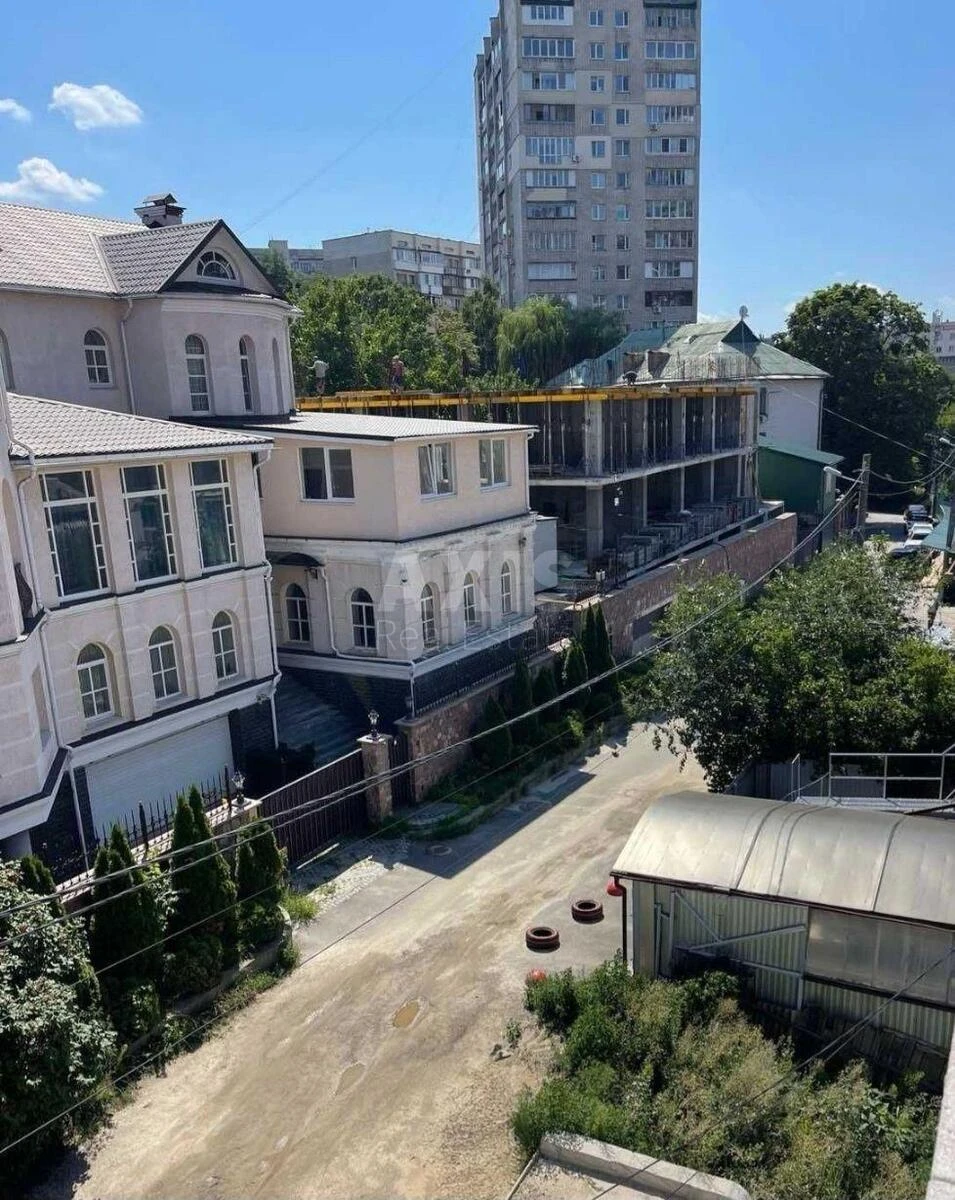 Service object vul. Strutyns'kogo Sergija 7, 543m2625428