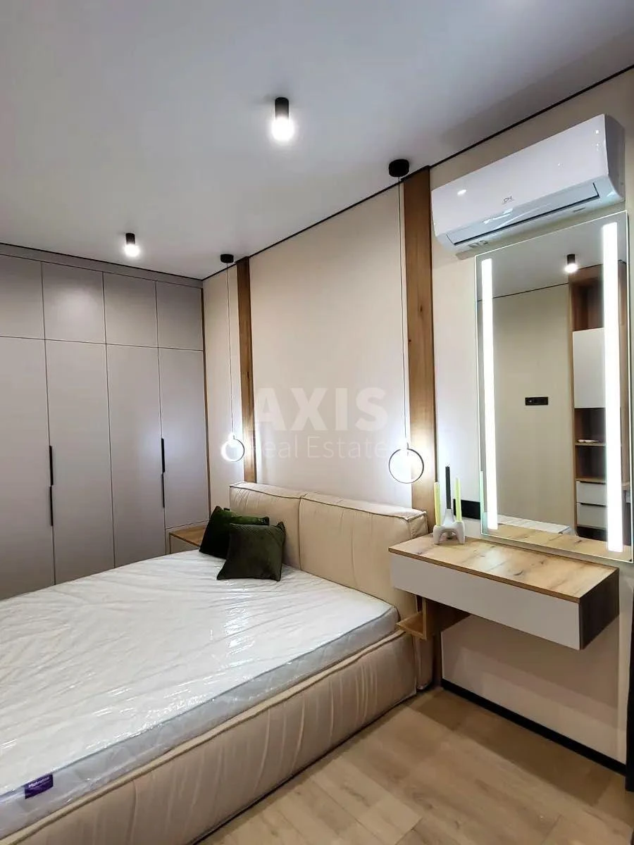 1k apartment bul. Ryl's'kogo Tadeja 1620120