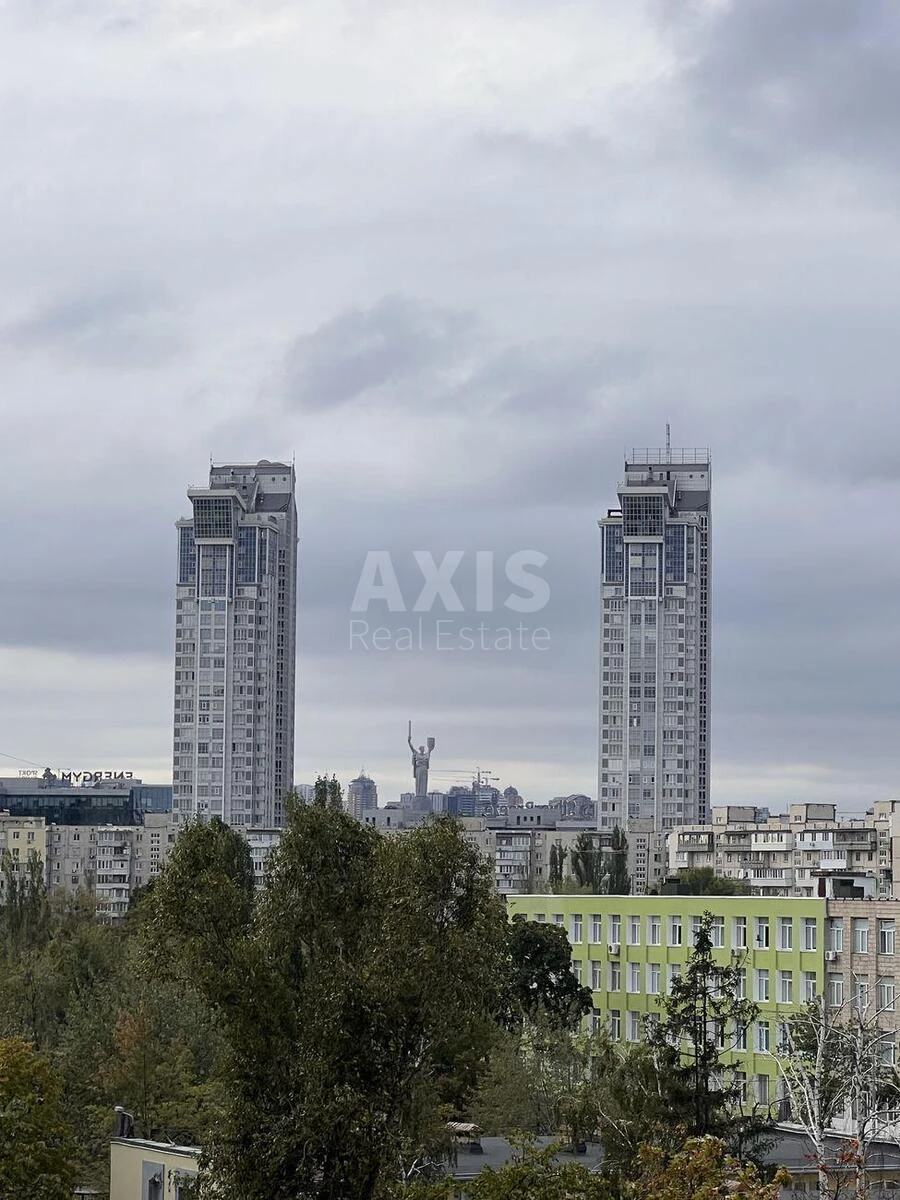 2к квартира ул. Бучмы Амвросия 8682333