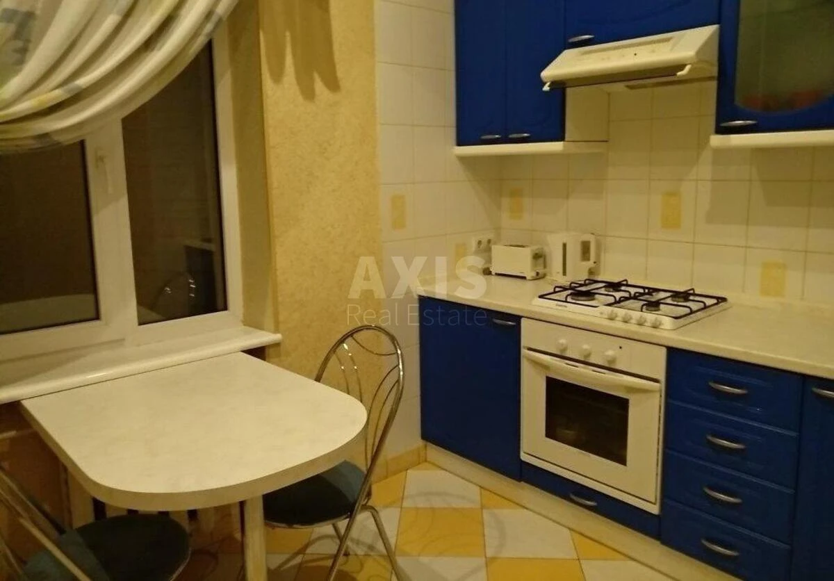 1k apartment vul. Skoropads'kogo Pavla 17Б62813