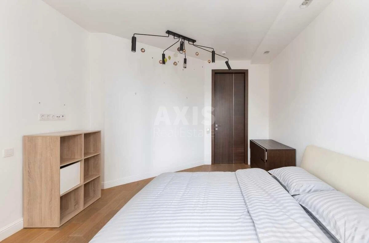 4k apartment vul. Zhyljans'ka 596706510