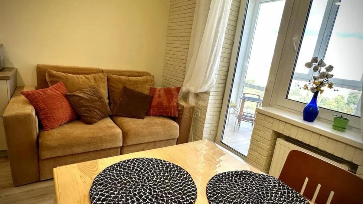 1k apartment vul. Ushakova Mykoly 1Б691193