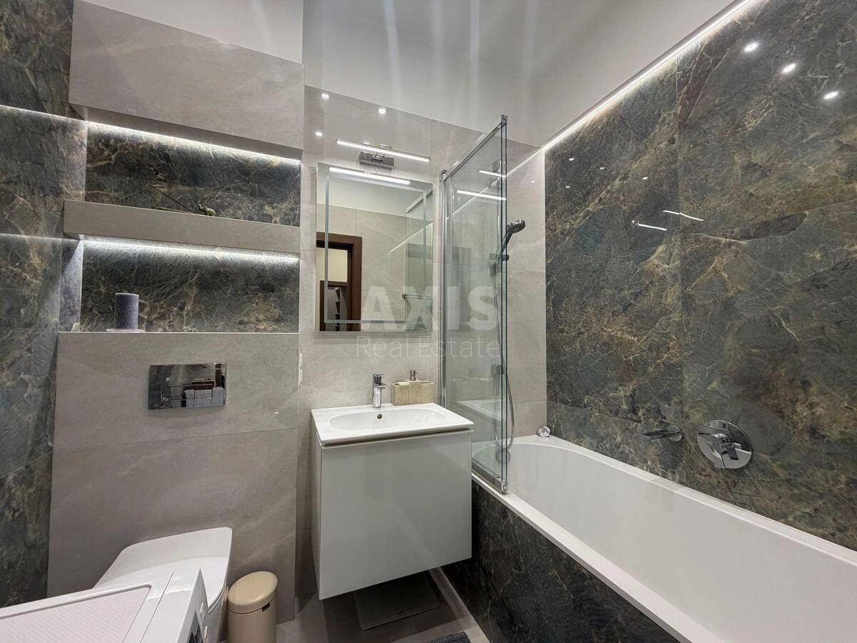 1k apartment pr-t Berestejskij 426759416