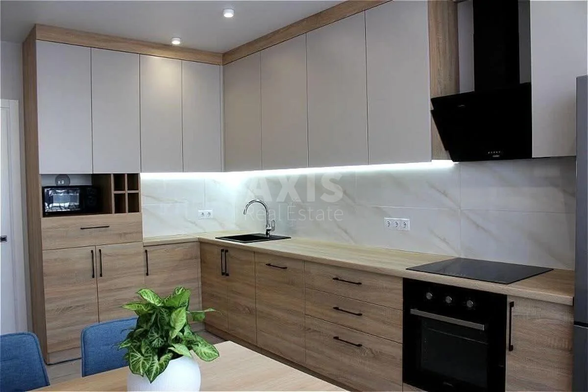 1k apartment vul. Dragomanova 10