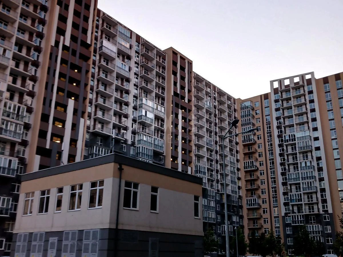 1к квартира ул. Заболотного Академика 148В6885810