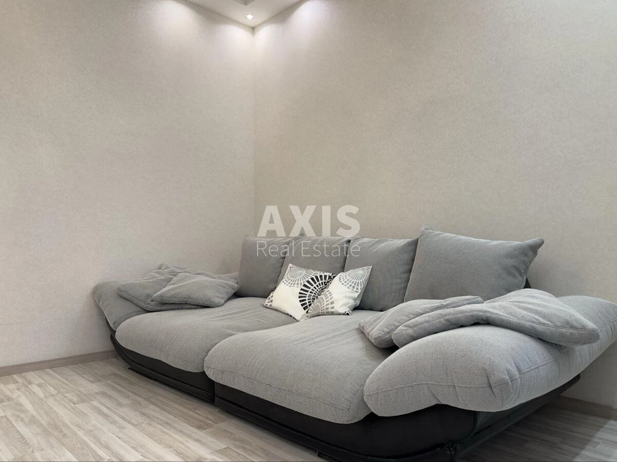 3k apartment vul. Staronavodnyc'ka 6Б507976