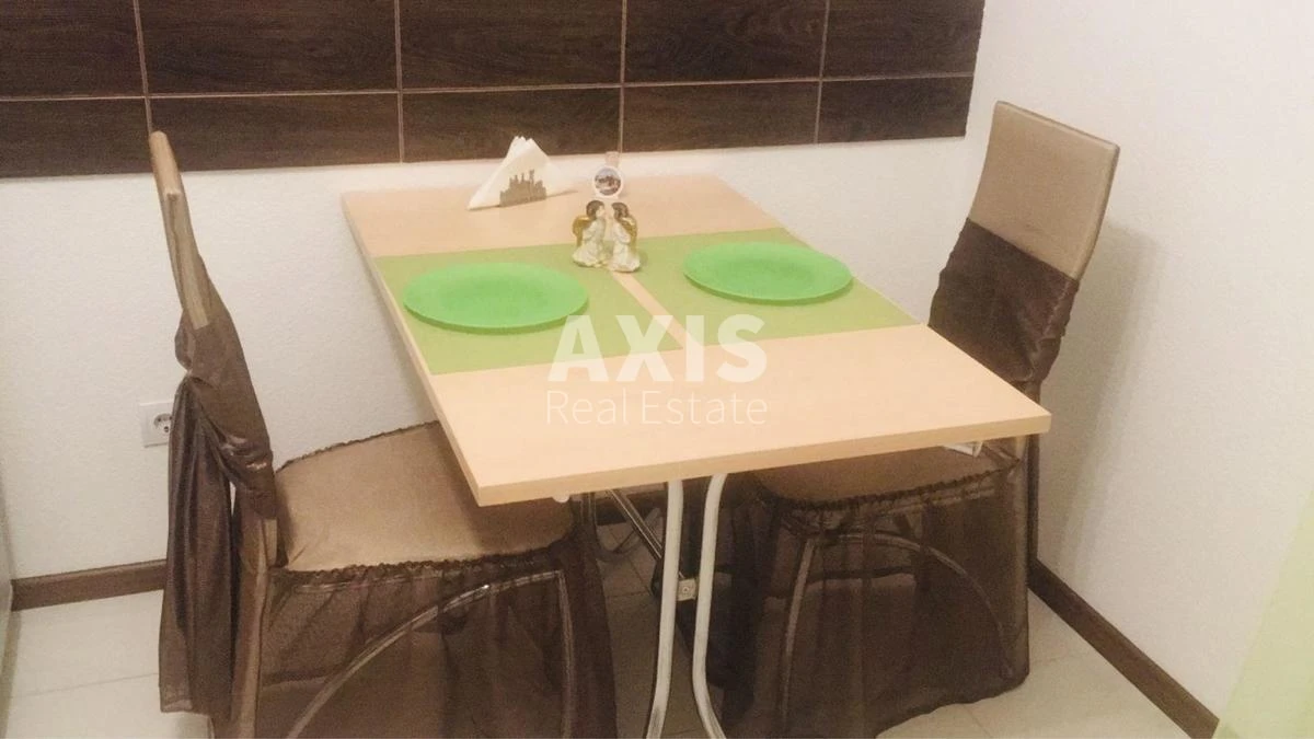 1к квартира ул. Семьи Кульженков 33406550