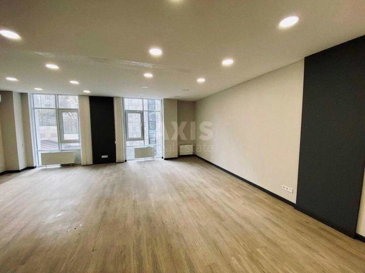 Service object vul. Saperne Pole 5, 62m2683293