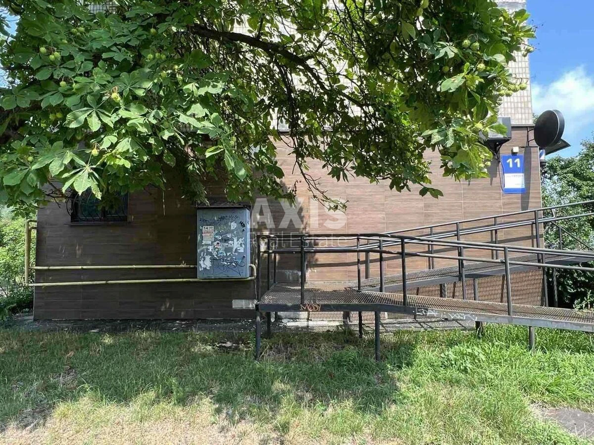 Объект торговли бул. Перова 11, 50м2613822