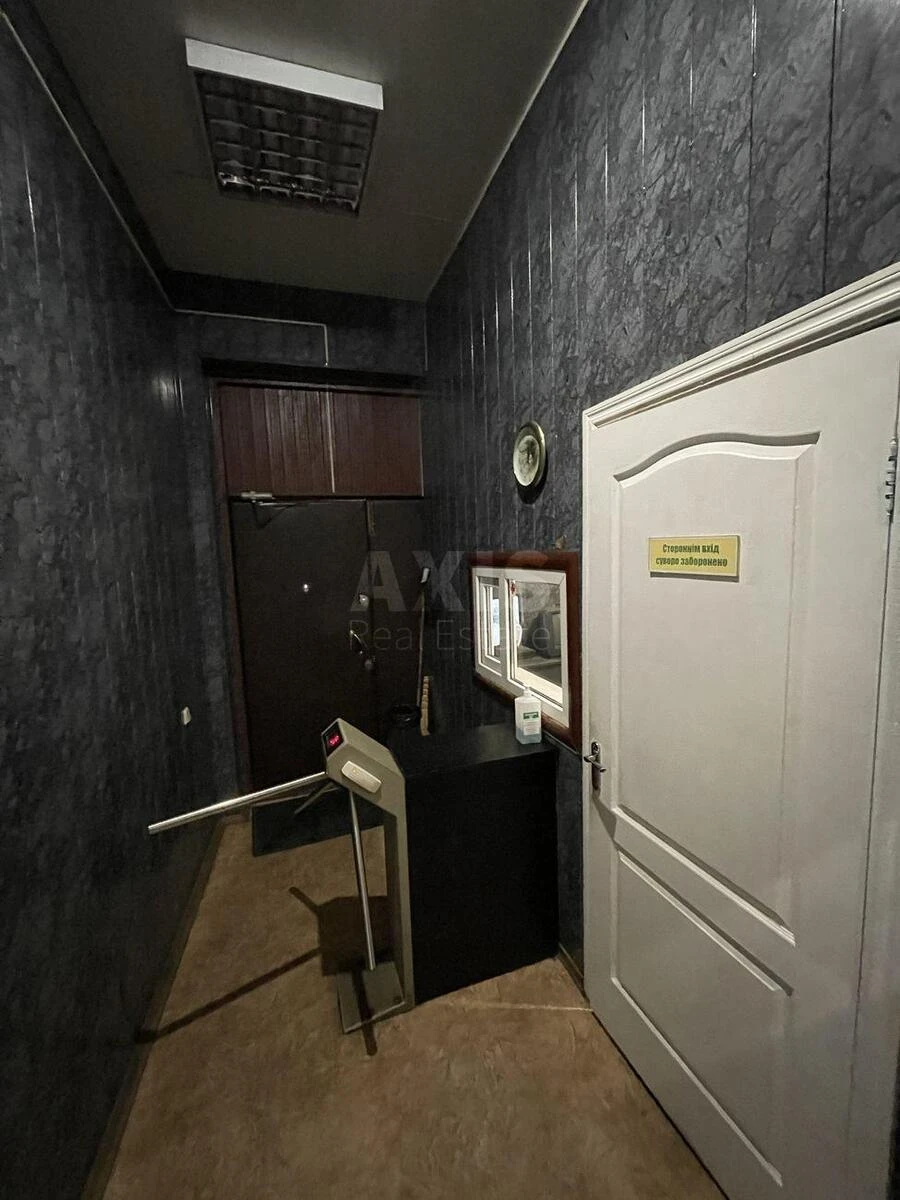 Офис ул. Деревообрабатывающая 5, 300м2680755