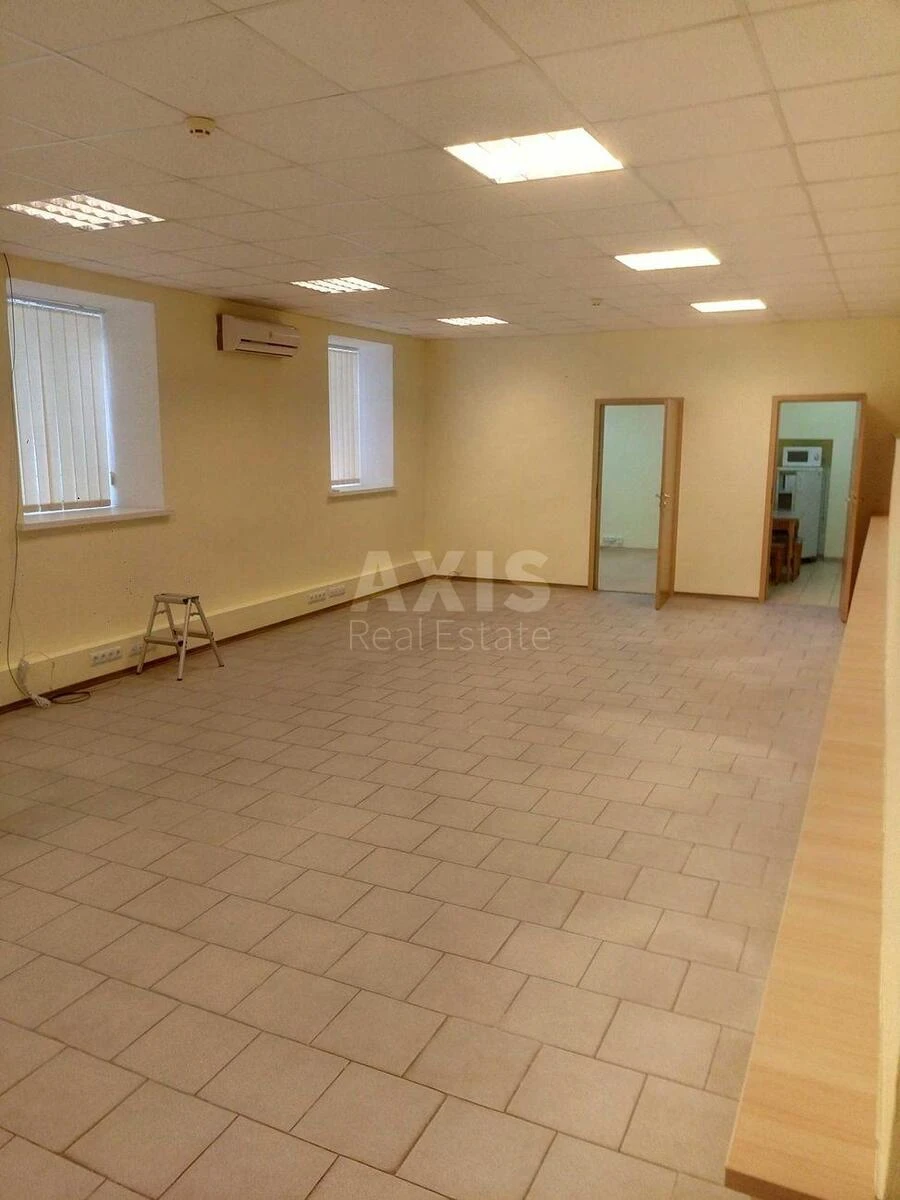 Объект торговли ул. Почайнинская 23, 150м2635145