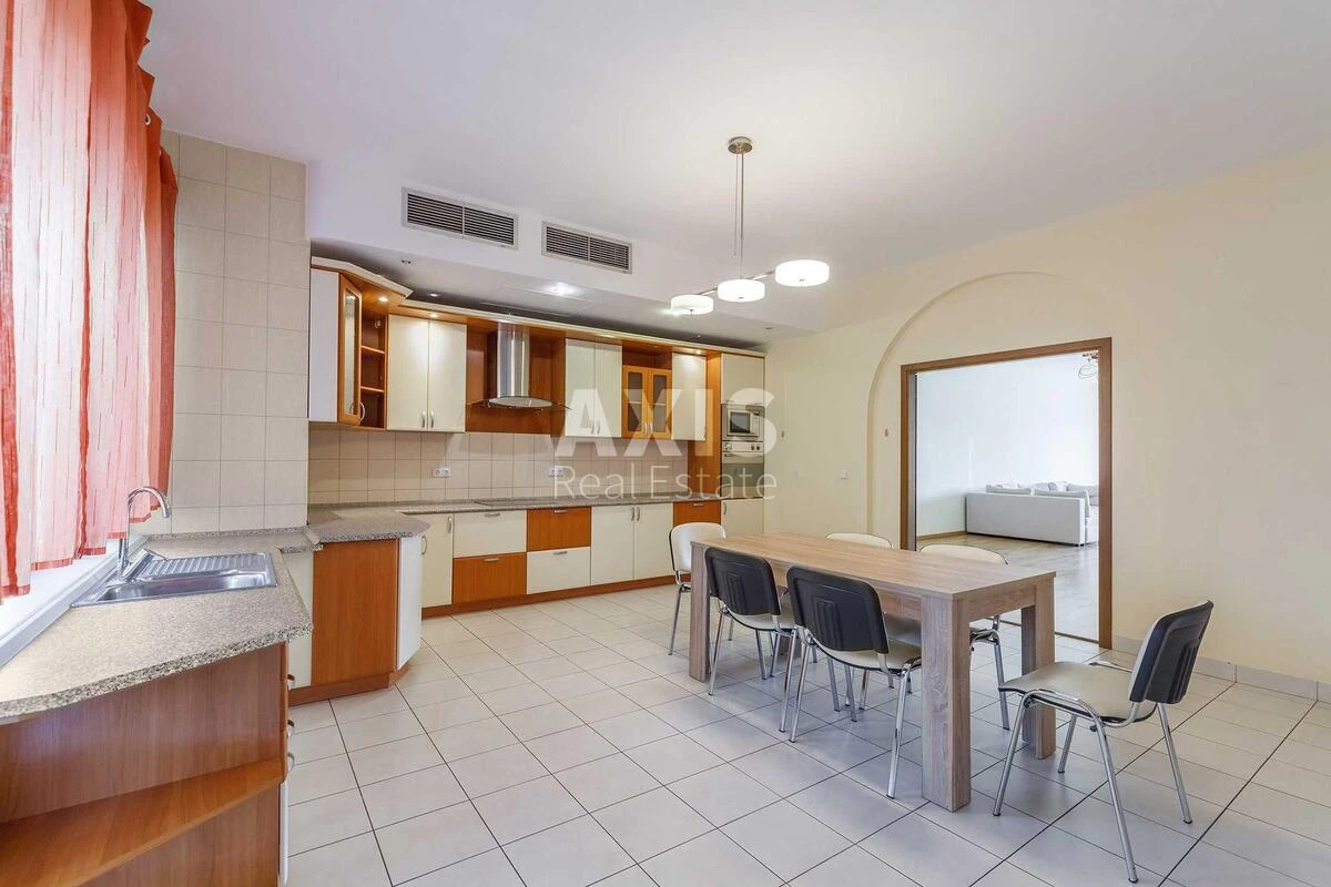 4к квартира ул. Кропивницкого 1052456