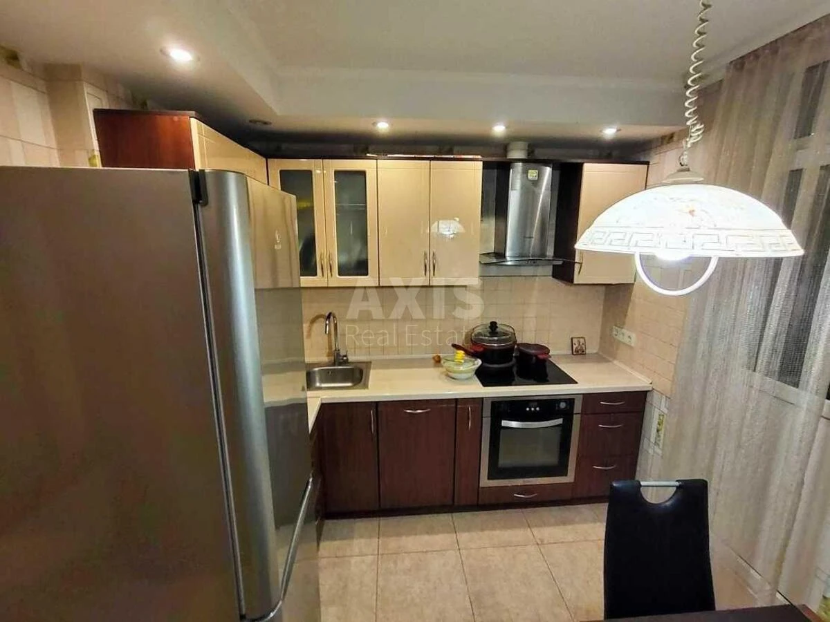 3k apartment vul. Urlivs'ka 23Б66143