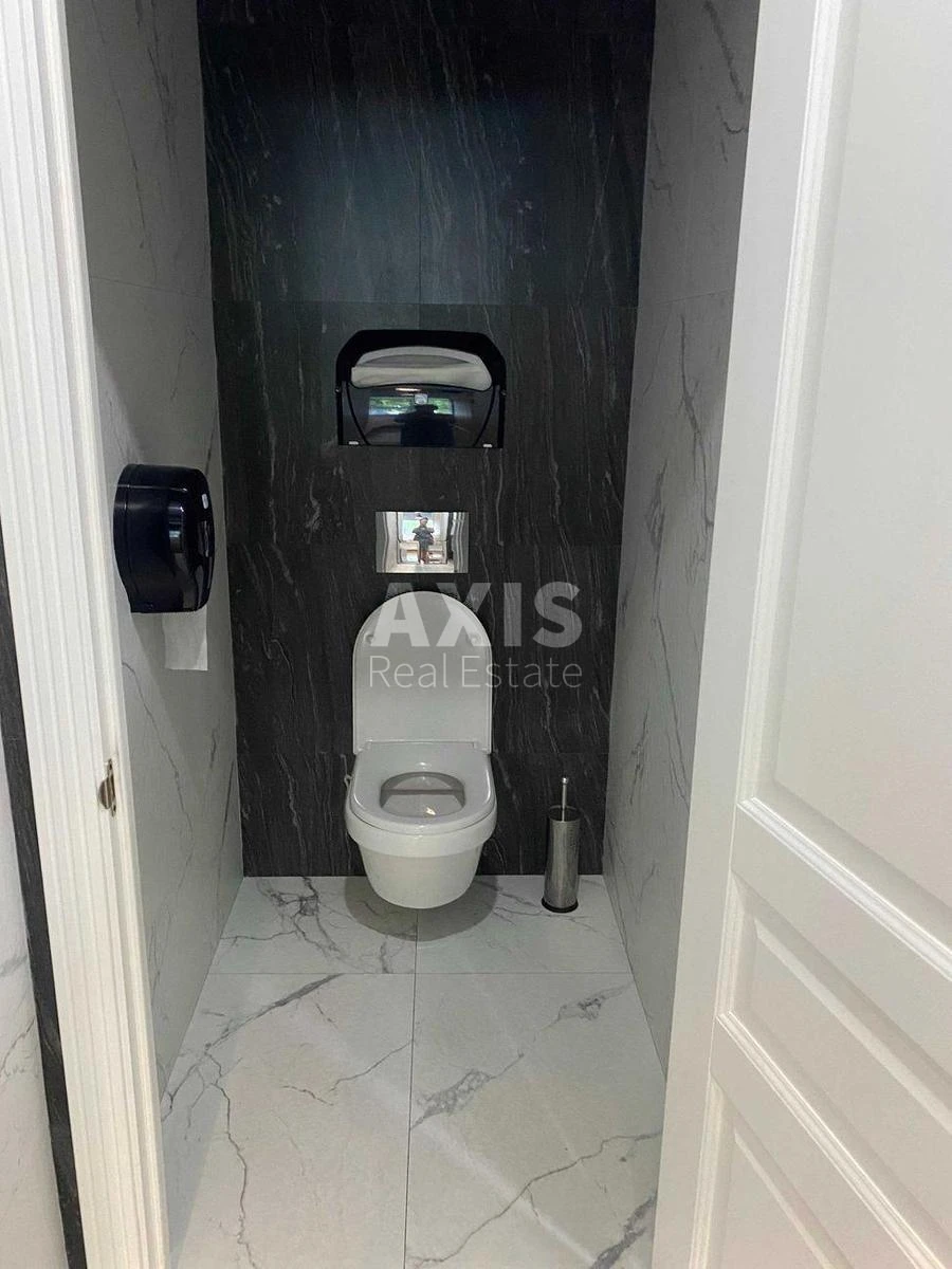 Office prov. Ohtyrs'kyj 7, 157m2332815